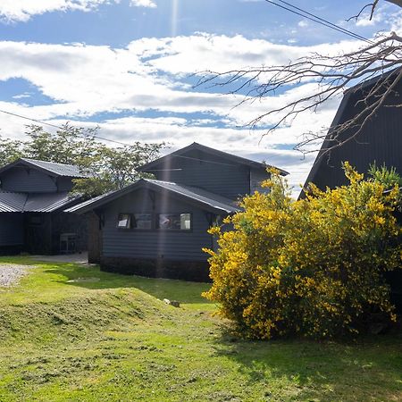 Utaka Cabanas Y Apartamentos Ushuaia Luaran gambar