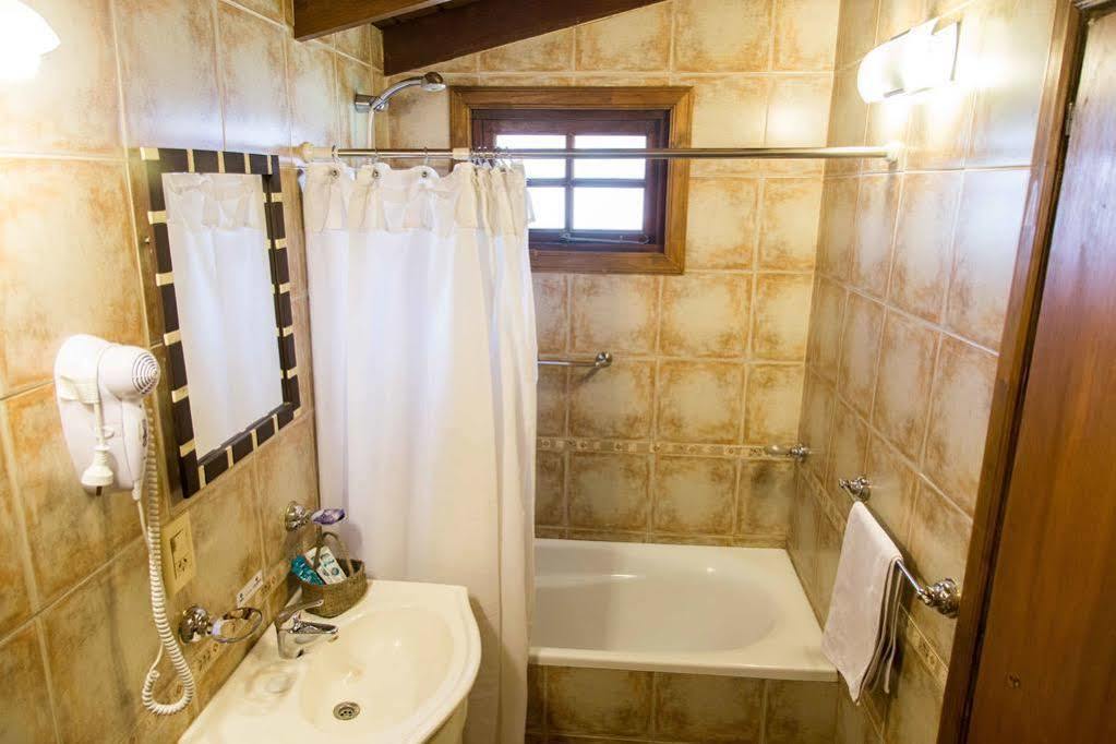 Utaka Cabanas Y Apartamentos Ushuaia Luaran gambar