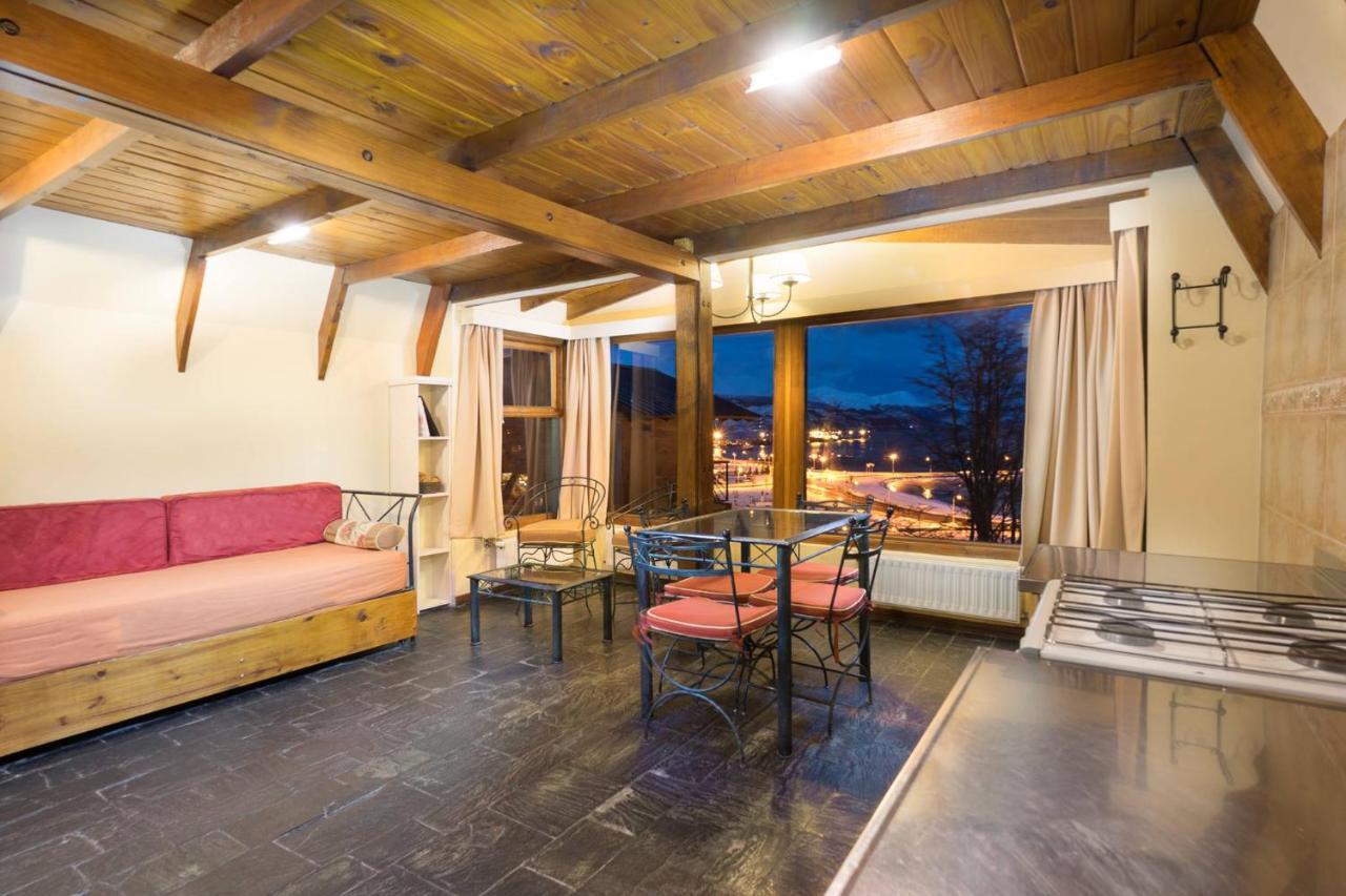 Utaka Cabanas Y Apartamentos Ushuaia Luaran gambar